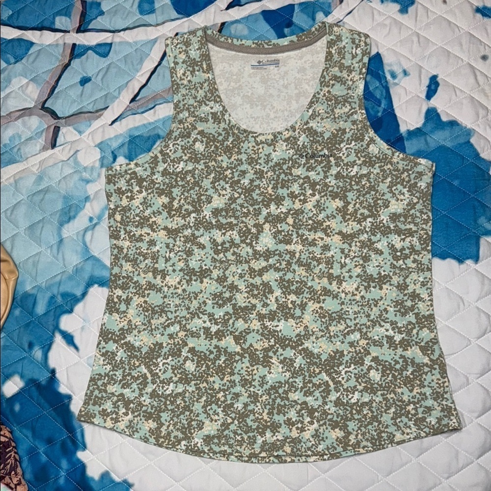 Camouflage Sleeveless Women's Top
